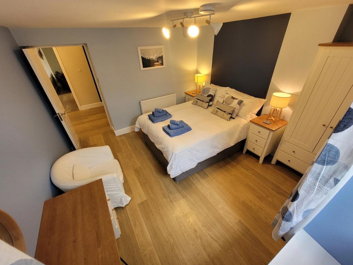 Llys Bach Apartment At Llys Aeron 애버라에론 외부 사진